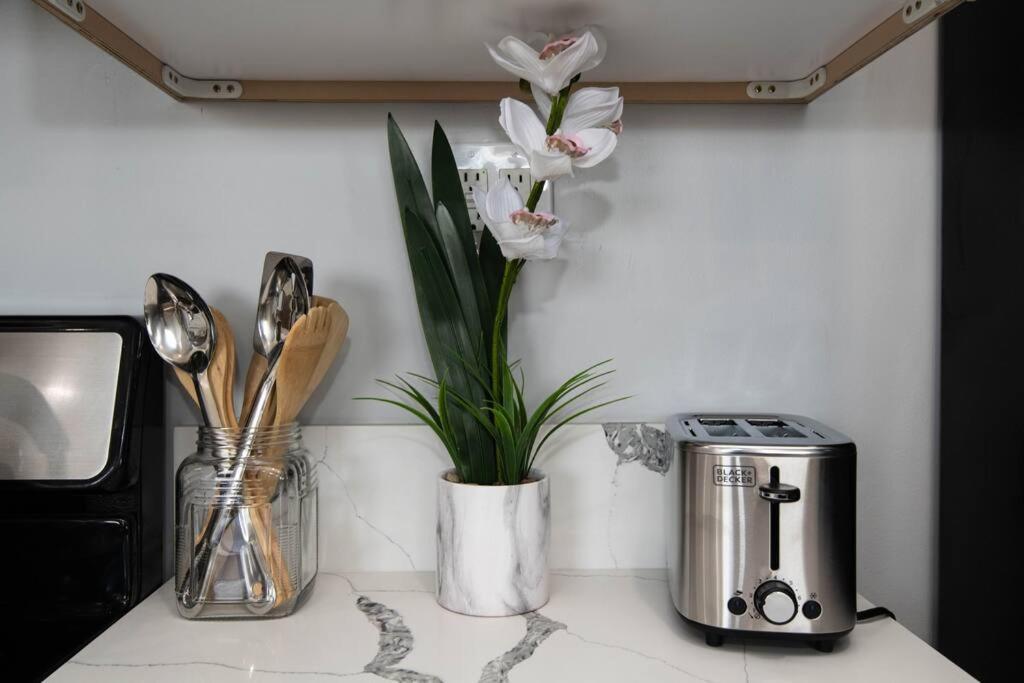Lovely 2bedroom With Free Parking On Premise Apartamento *